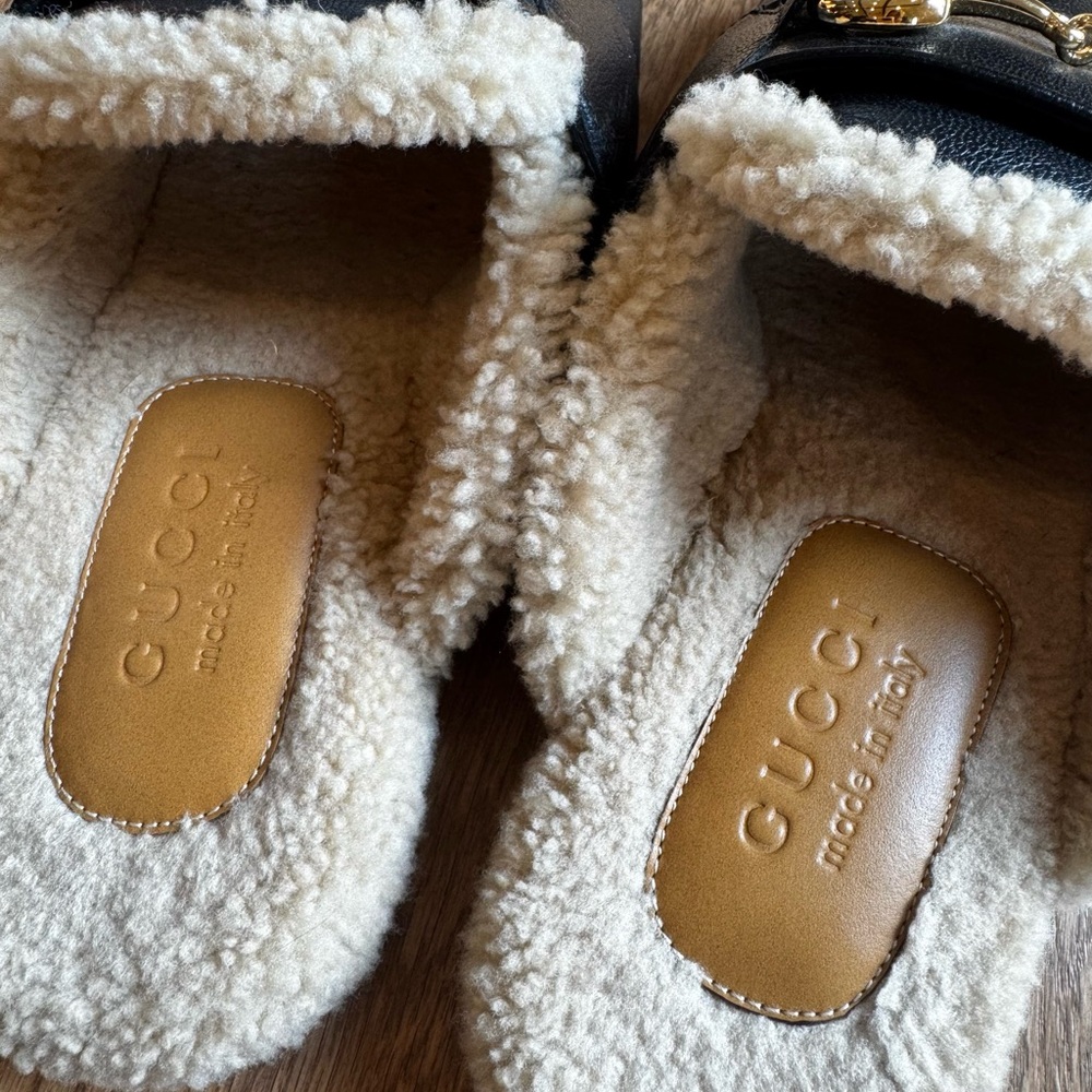 Gucci Black Leather Women's Loafers with Gold Accents - Picture 2 of 8